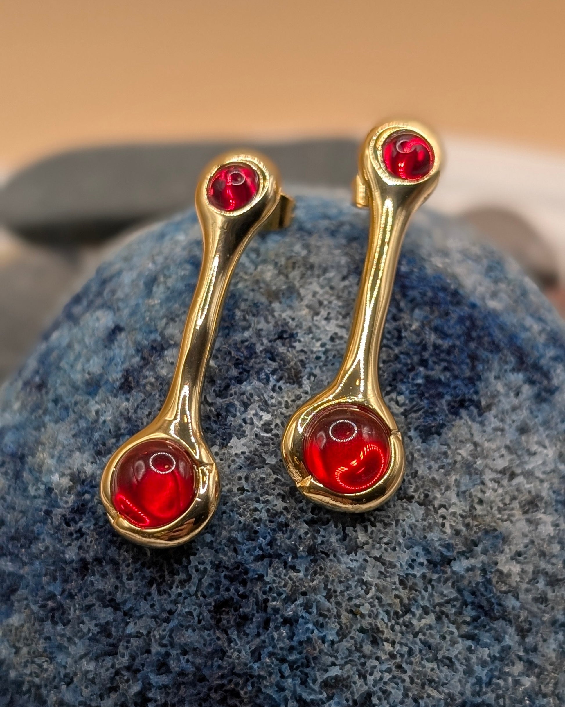 Dangle Earrings with Red Stones