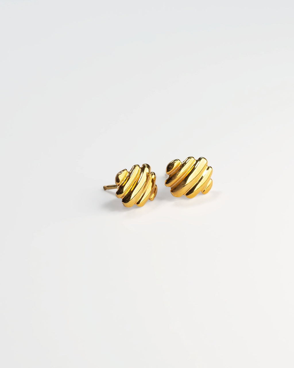 Gold Ribbed Stud Earrings – Minimal Everyday Luxury